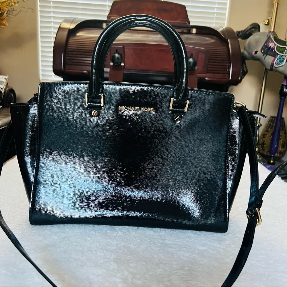 Michael Kors Avril Black Patent Leather Satchels/Shoulders Bag